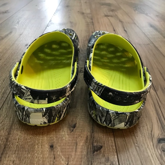 Crocs Men's Classic All-Terrain Graphic Clogs Size 13 - Picture 6 of 12